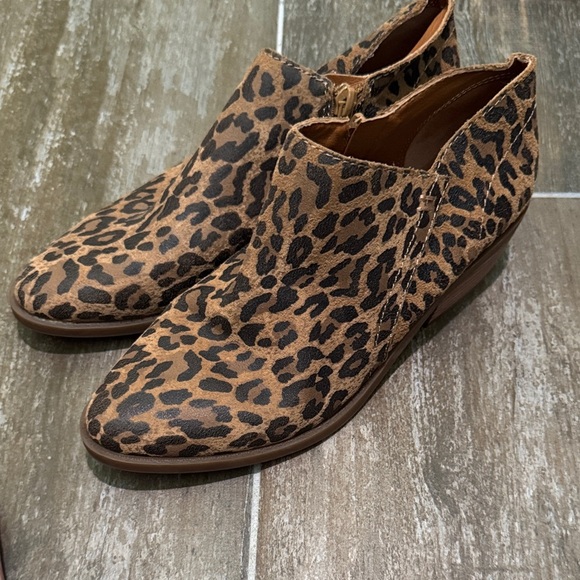 Lucky Brand Leopard Print Boots - Picture 1 of 8